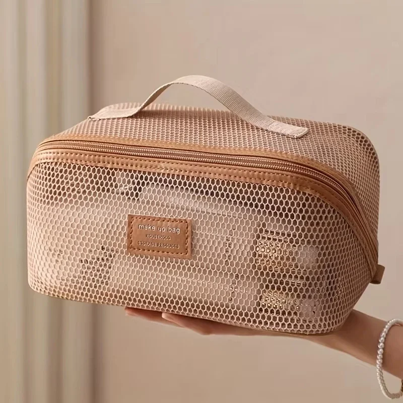 Light Luxury Mesh Travel Makeu - огляд і ціна Luxury Skincare Items