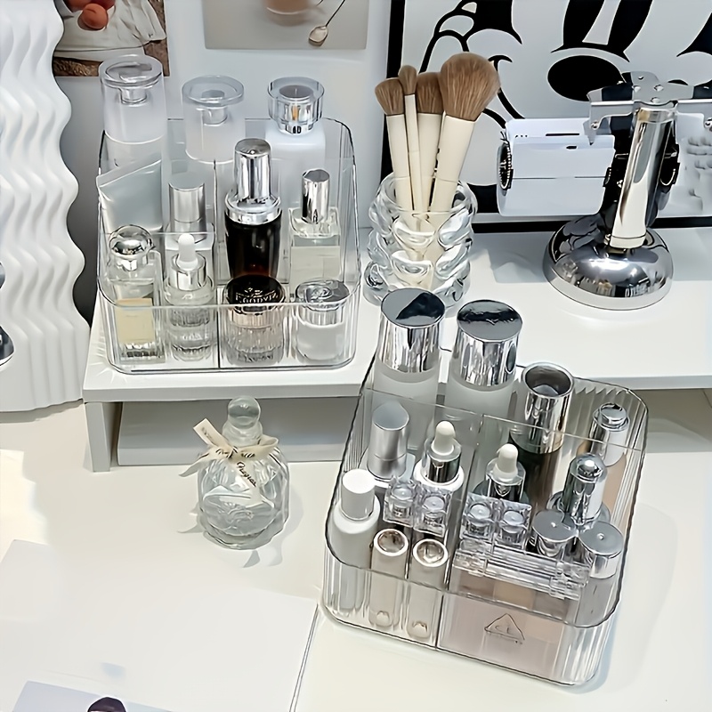Light‑Luxury Vertical Striped  - огляд і ціна Luxury Skincare Items